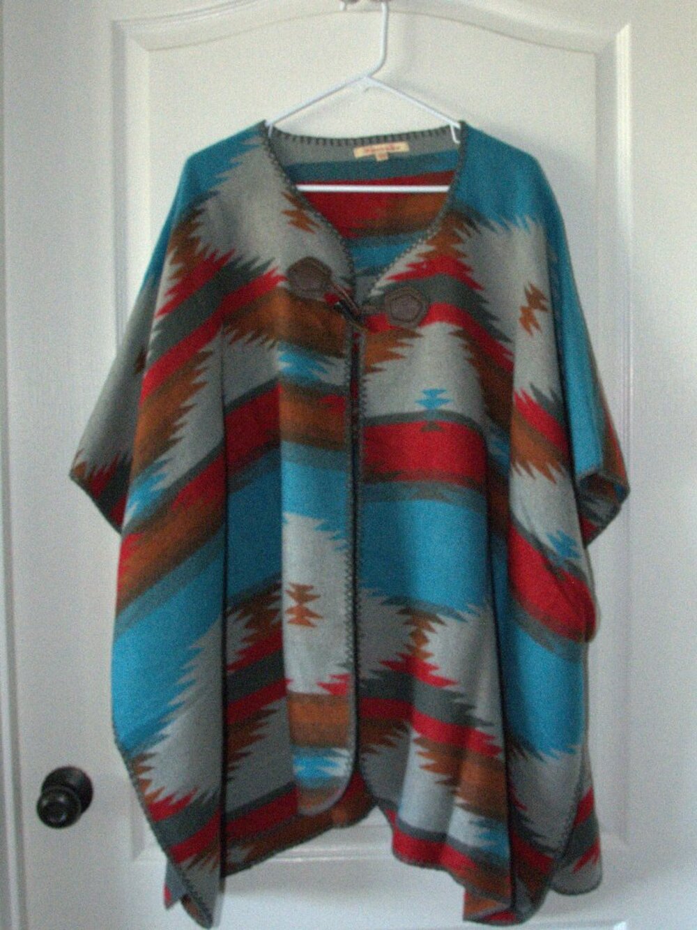 Magnolia Lane Poncho Southwestern Aztec Shawl Sweater Women's size S/M
